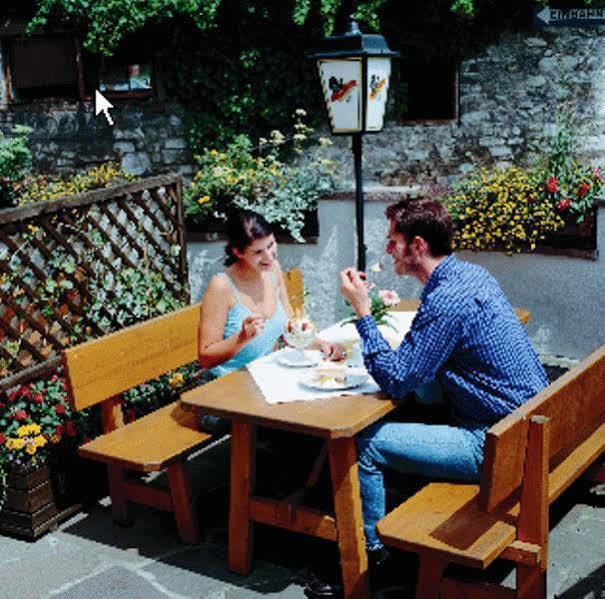 Hotel Restaurant Gradlwirt Niederndorf  Εξωτερικό φωτογραφία