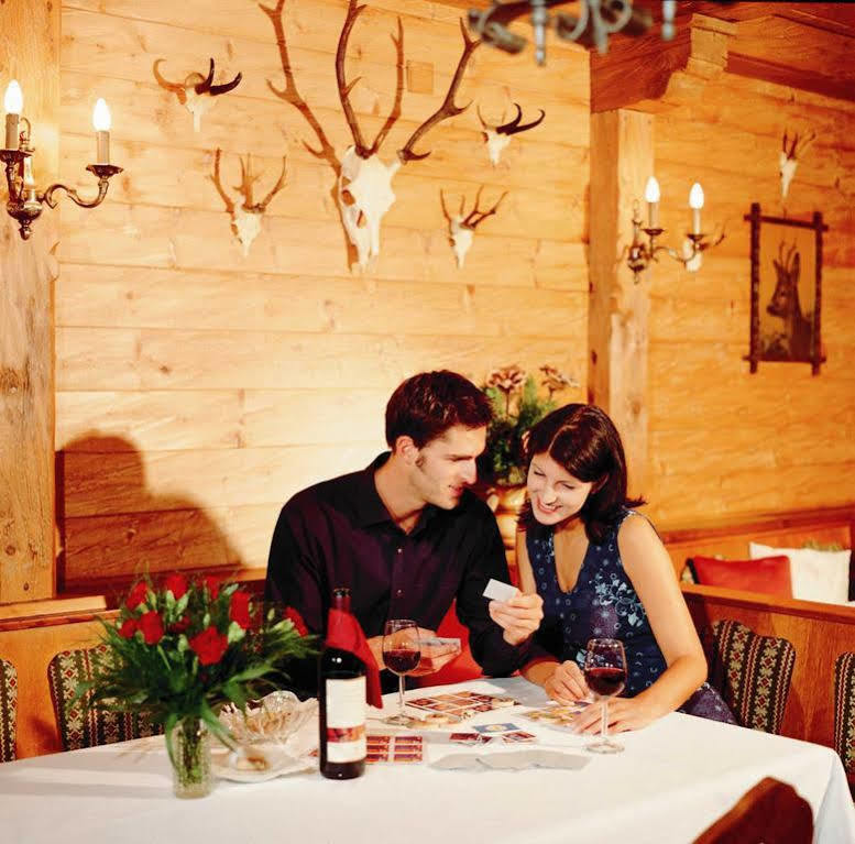 Hotel Restaurant Gradlwirt Niederndorf  Εξωτερικό φωτογραφία