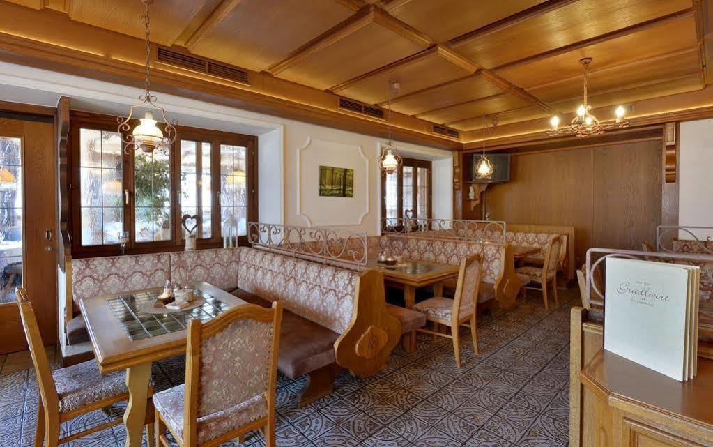 Hotel Restaurant Gradlwirt Niederndorf  Εξωτερικό φωτογραφία
