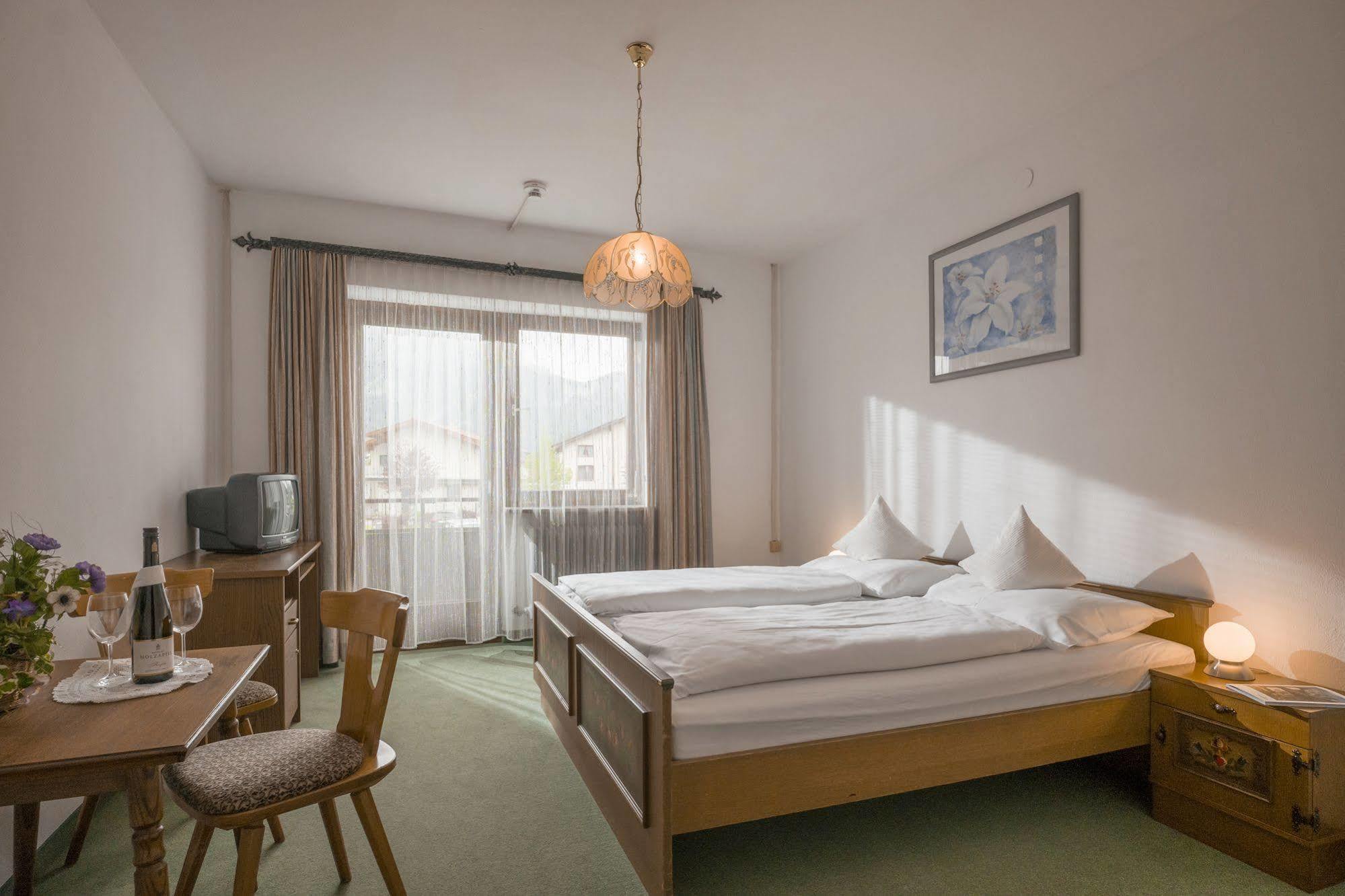 Hotel Restaurant Gradlwirt Niederndorf  Εξωτερικό φωτογραφία