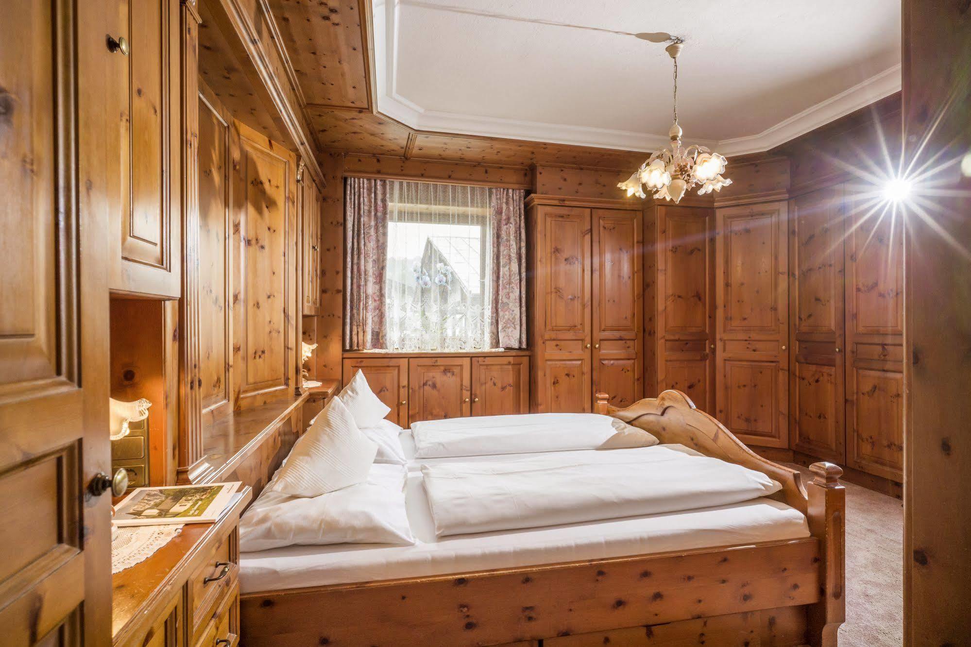 Hotel Restaurant Gradlwirt Niederndorf  Εξωτερικό φωτογραφία
