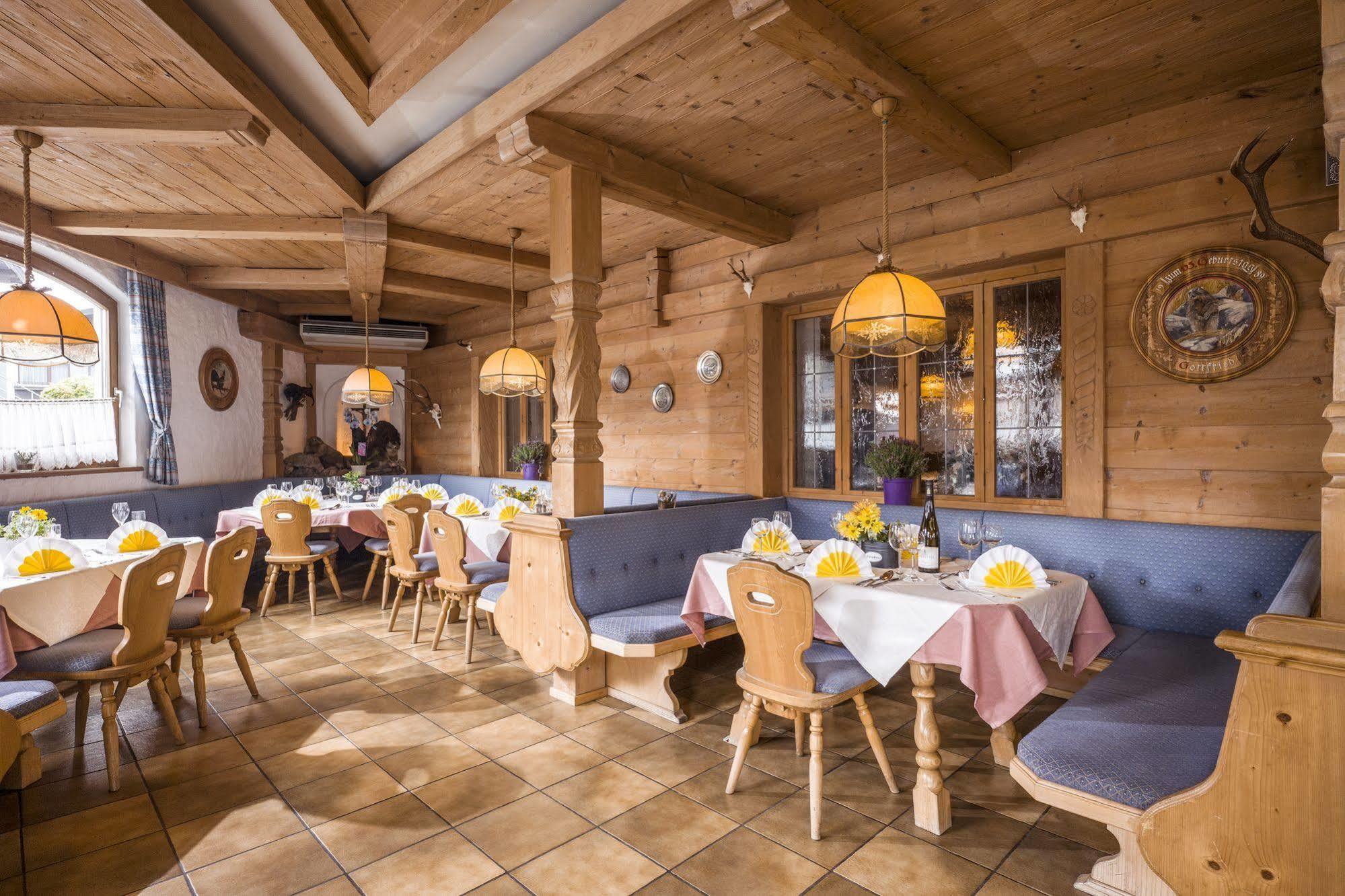 Hotel Restaurant Gradlwirt Niederndorf  Εξωτερικό φωτογραφία