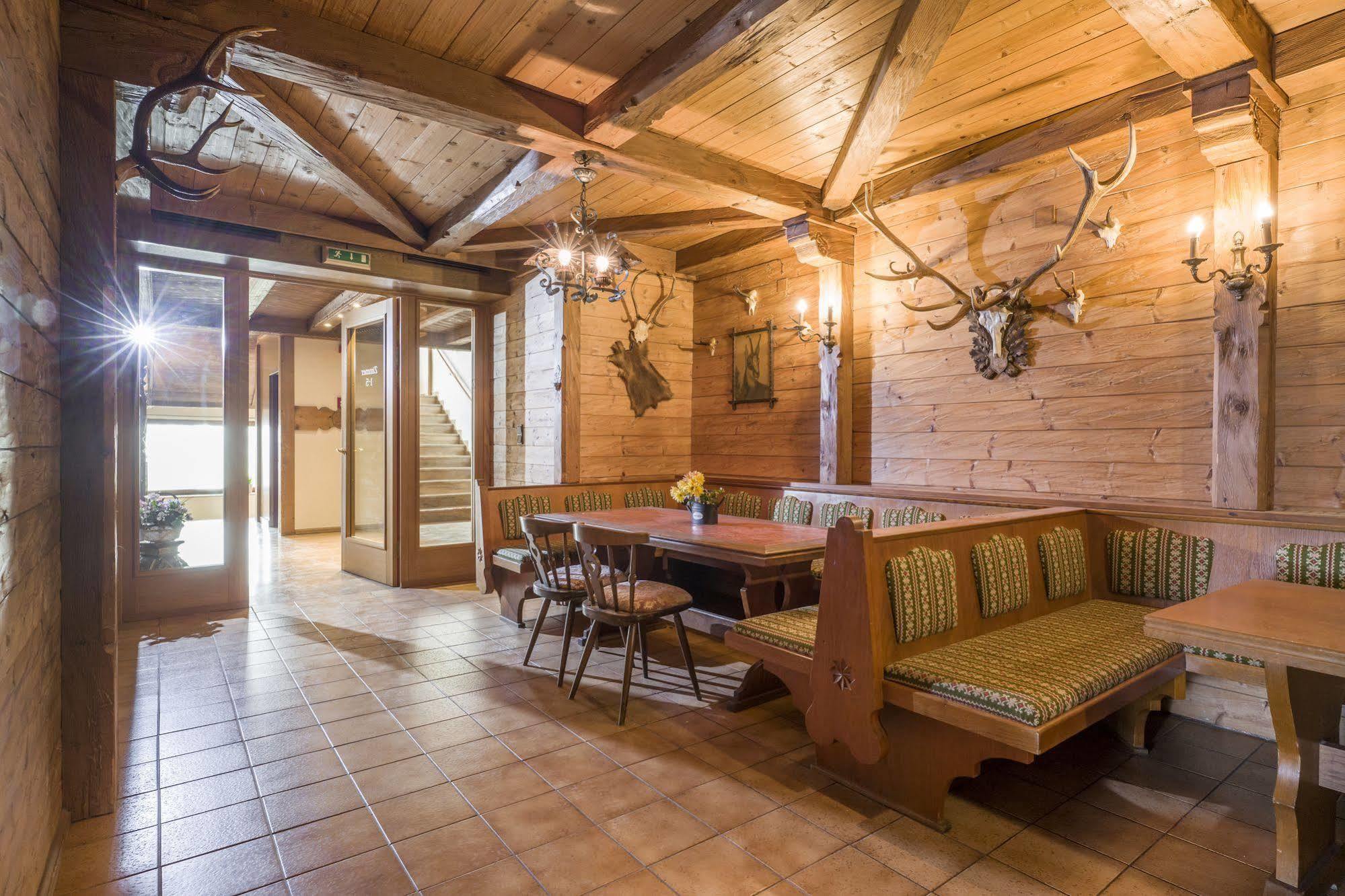Hotel Restaurant Gradlwirt Niederndorf  Εξωτερικό φωτογραφία